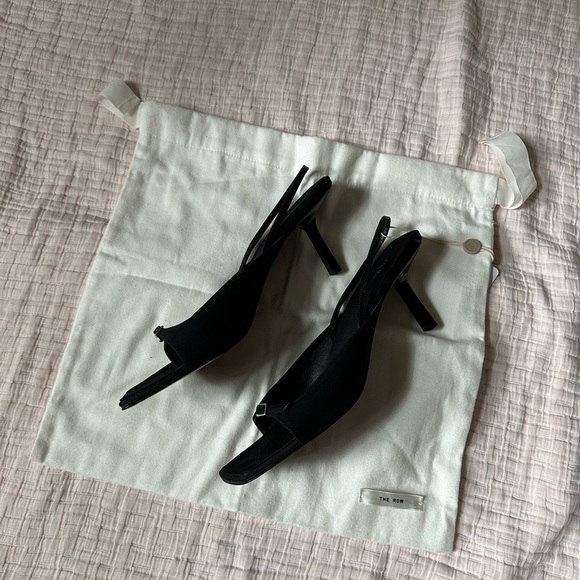 NIB The Row Buckle Sling Crepe de Chine Sandals - Picture 4 of 12